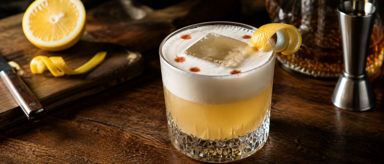 Whisky Sour: recept na klasický koktejl s bourbonem