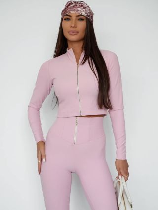 Súprava DUVE 🏵️🌼🏵️🌼🏵️ Zabudnite na kompromisy medzi pohodlím a štýlom. Súprava DUVE je stelesnením moderného athleisure...
