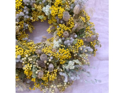 jarní věnec přírodní vratič