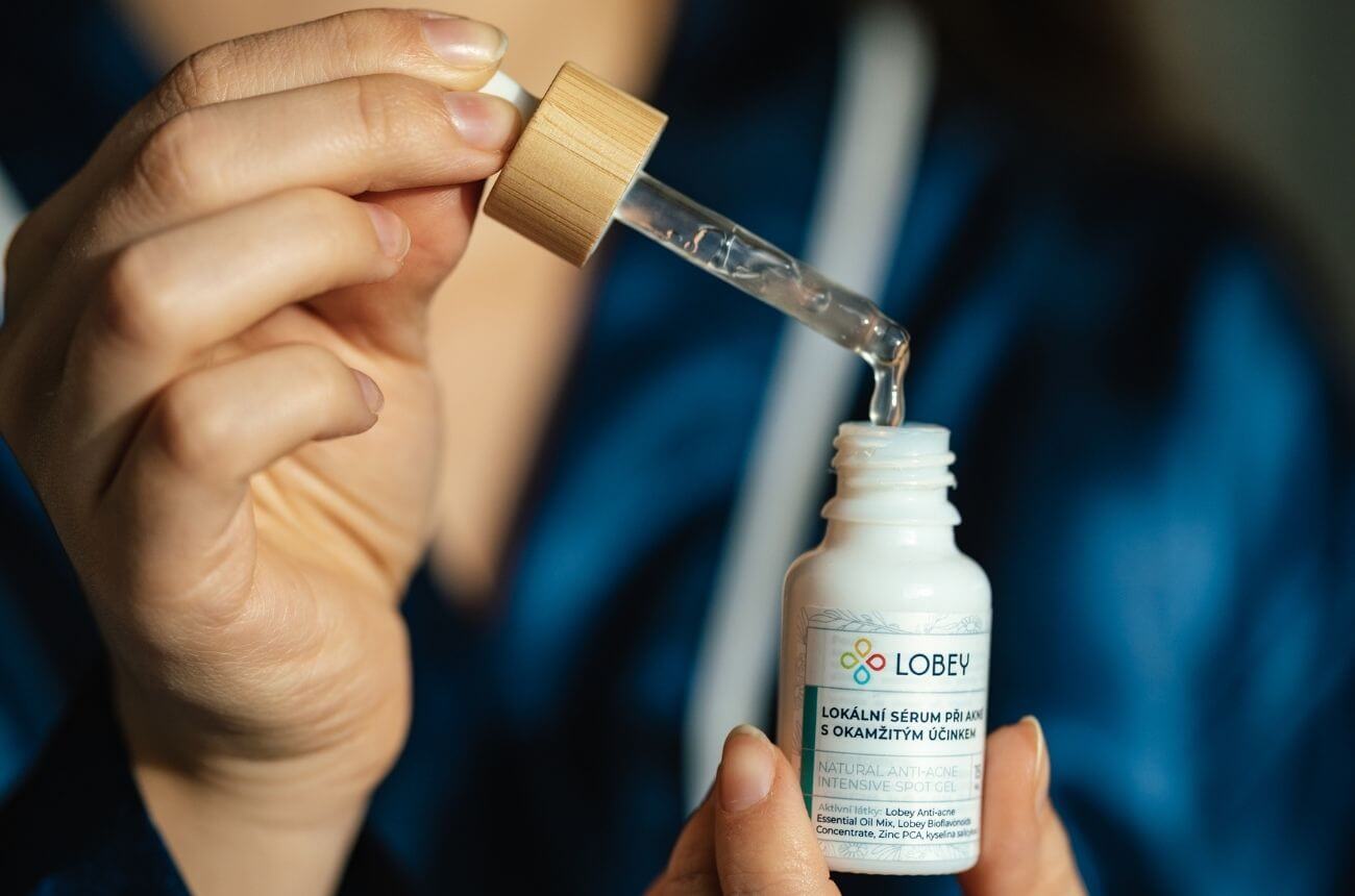 lokalni_serum_akne