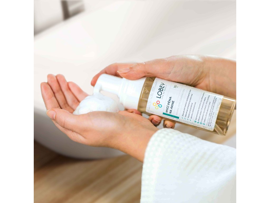 Mycí pěna na akné 150 ml