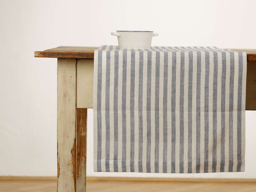 Běhoun na stůl - Yacht