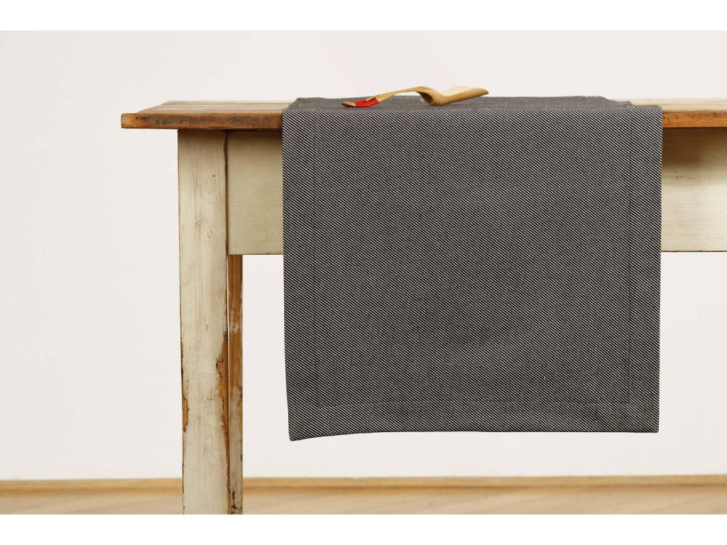 Behúň na stôl - Dobby Black