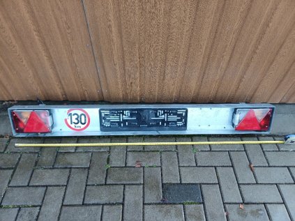 bazar-zadni-svetelne-celo-na-prives-750-kg