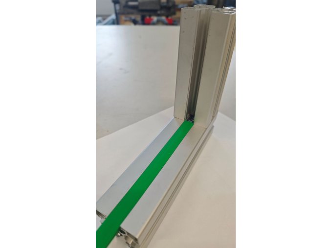 Krycí lišta drážky 10 mm zelená