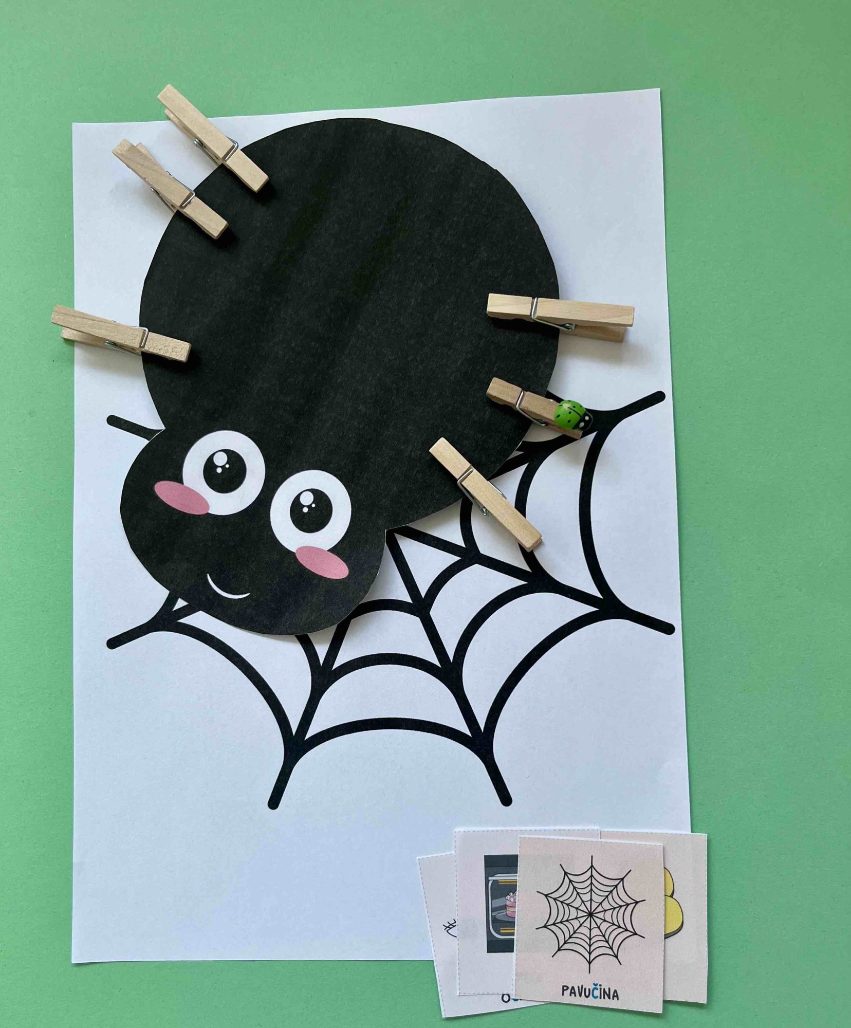 KOLÍČKOVÁNÍ S PAVOUČKY