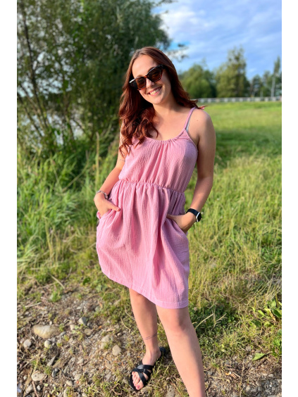 Mušelínové šaty na ramínka