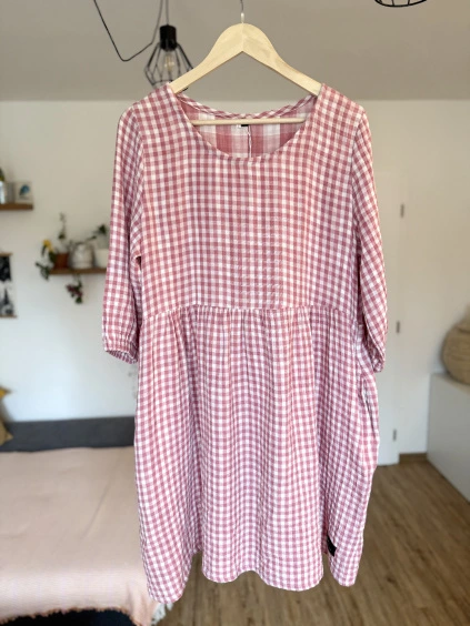 rezervace -Mušelínové šaty