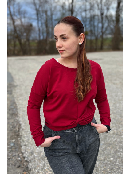Mikina s proplétáním