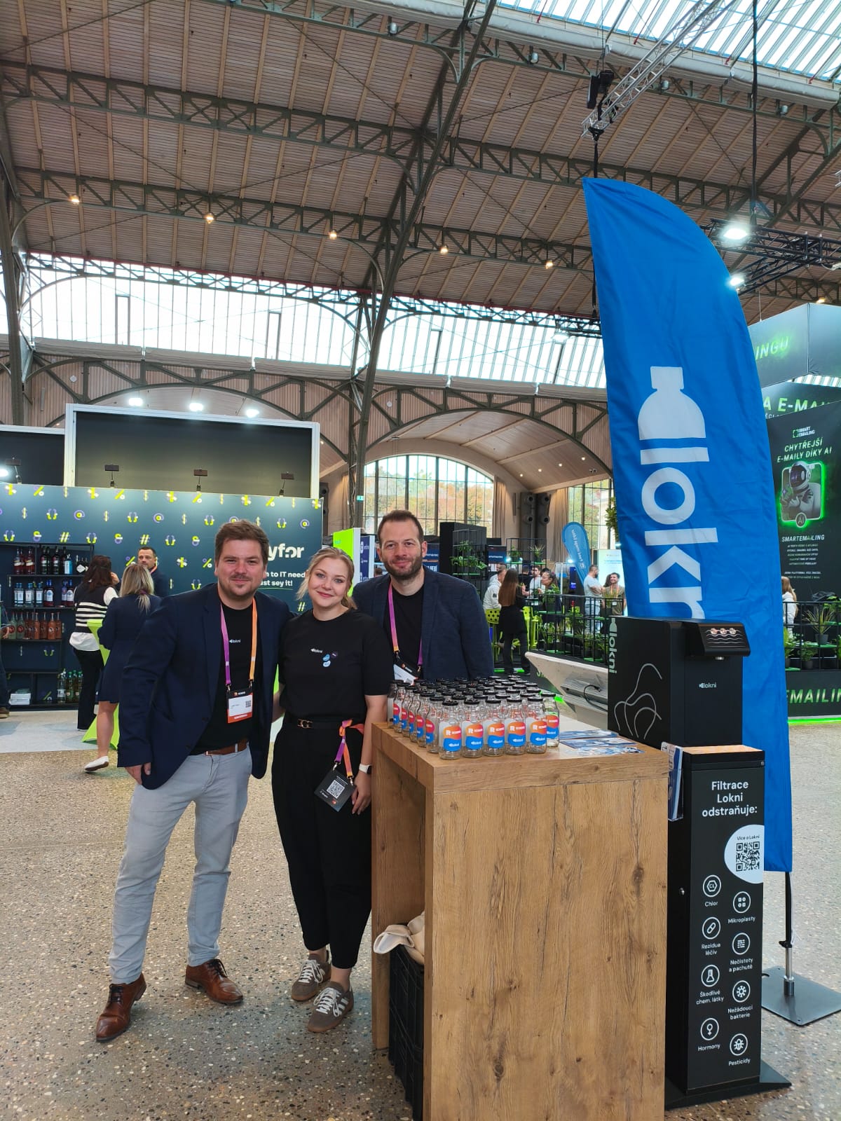 LOKNI jako drink partner konference Reshoper 2026
