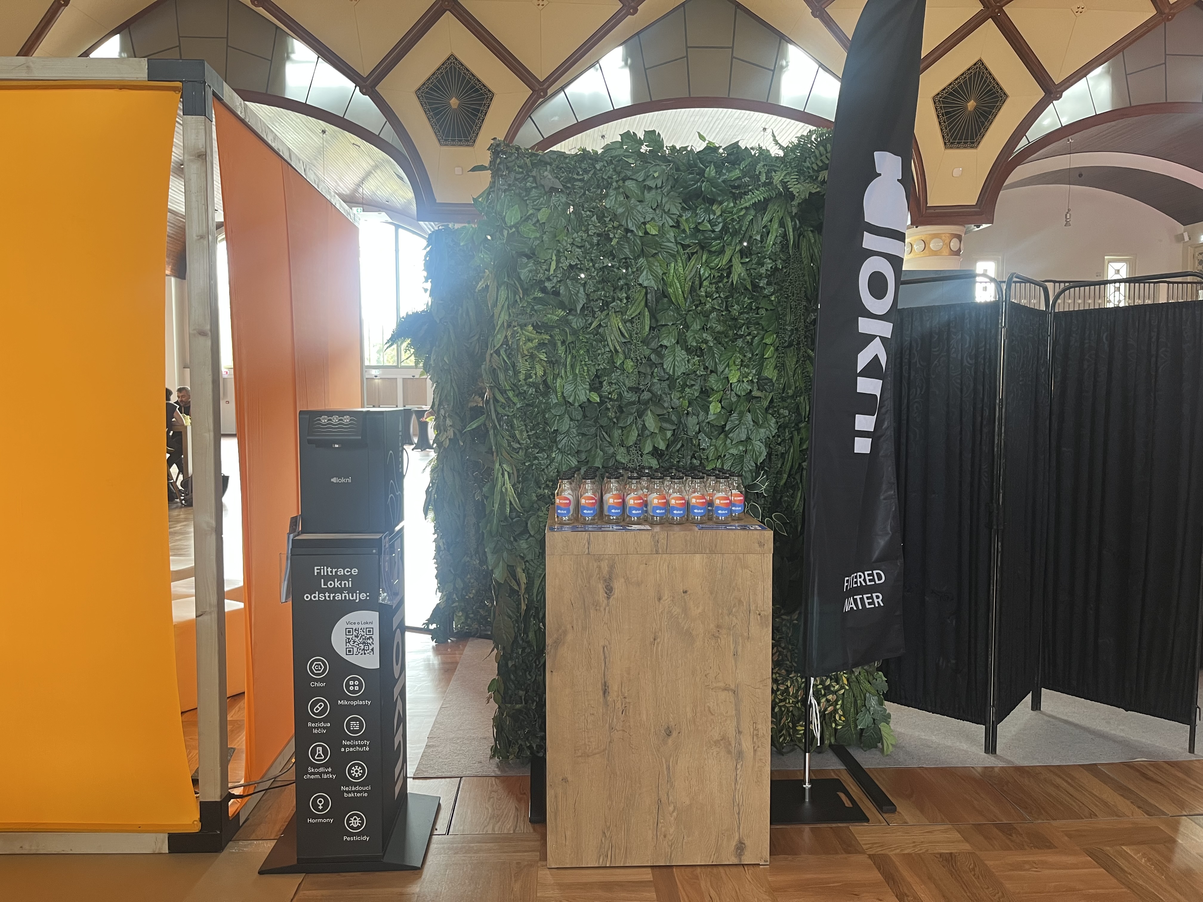 LOKNI jako drink partner konference Reshoper 2026