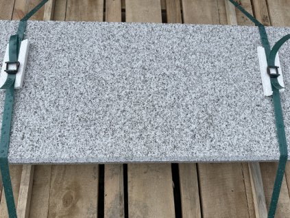 Schody masivni stupne 002