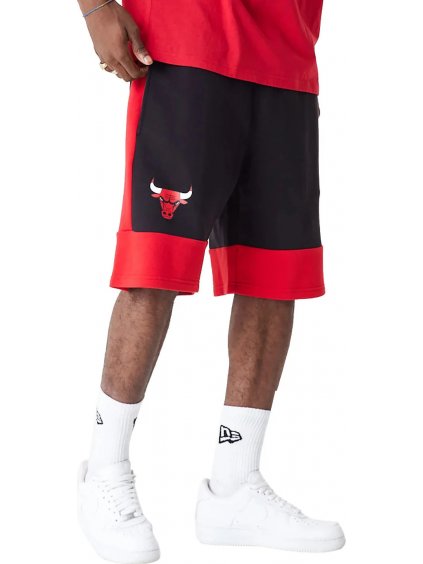 ČERNO-ČERVENÉ PÁNSKÉ KRAŤASY NEW ERA NBA COLOUR BLOCK SHORT BULLS