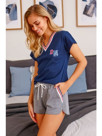 MODRO-ŠEDÉ PYŽAMO VE SPORTOVNÍM STYLU