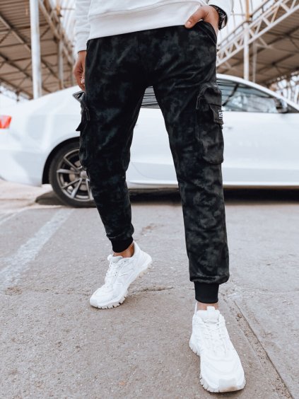 Černé vzorované tepláky s kapsami