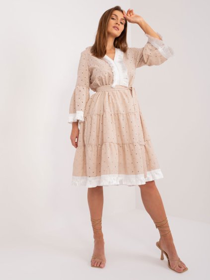 Béžové madeirové volánkové šaty