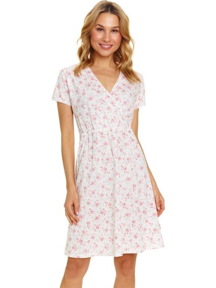 Bílá noční košilka s jemnými růžovými vzory