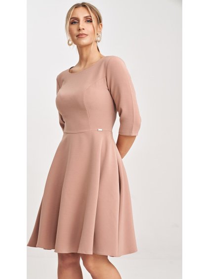 Pudrové dámské mini šaty s 3/4 rukávy