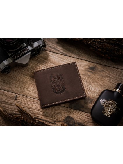 Always Wild Tmavě hnědá kožená peněženka s ražbou psa A213