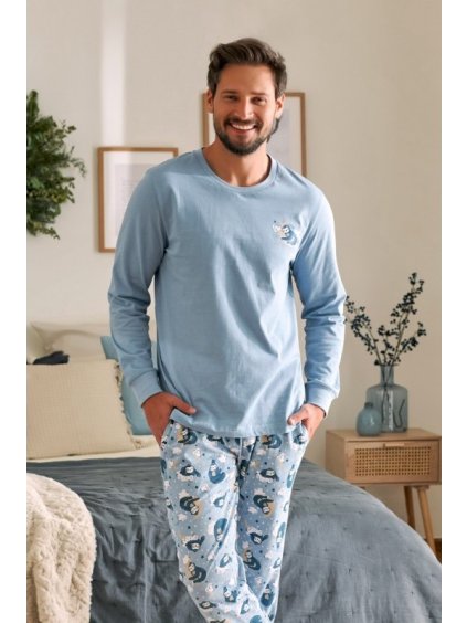 Světle modré pyžamo s potiskem lenochodů
