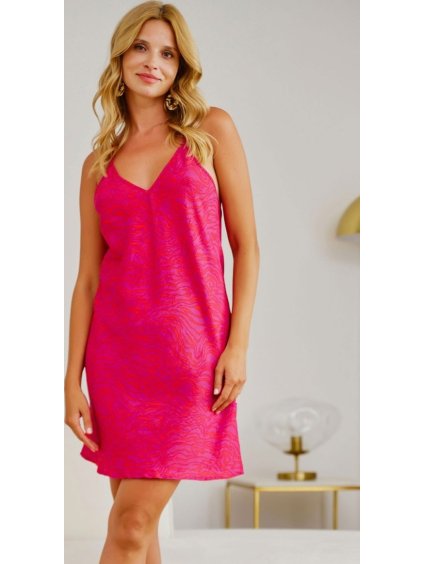 Tmavě růžová noční košile s překříženými ramínky
