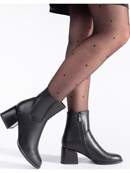 Černé kotníkové boty s elastickým svrškem