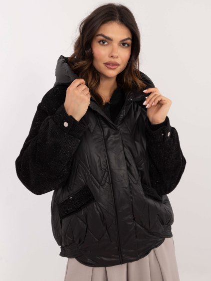Černá dámská přechodová bunda s lesklými rukávy