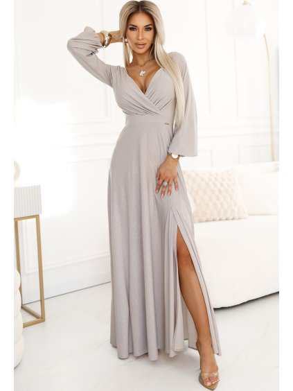 Béžové lesklé dlouhé šaty s výstřihem a dlouhými rukávy