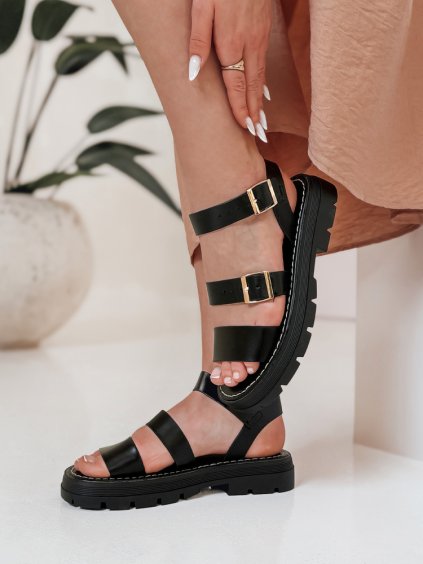 Černé dámské sandály s přezkami SOLARIA
