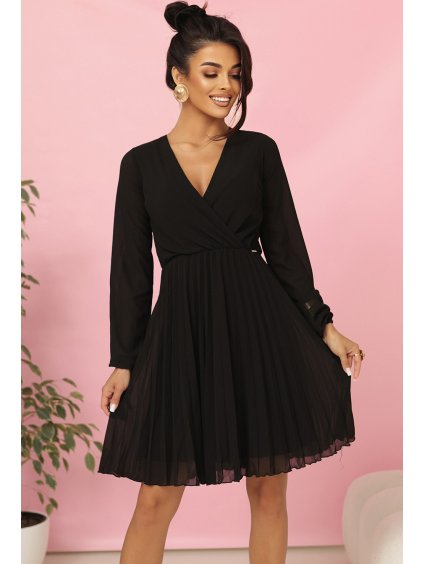 Černé dámské plisované šaty s dlouhými rukávy a výstřihem CAMILLA