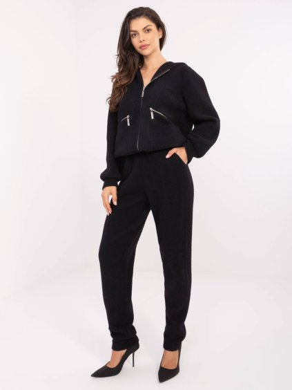 Černá dámská pletená souprava mikiny a kalhot s ozdobnými zipy
