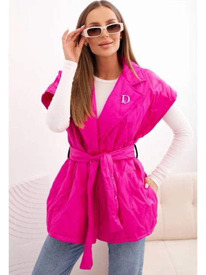 Tmavě růžová dámská krátká prošívaná vesta se zavazováním v pase