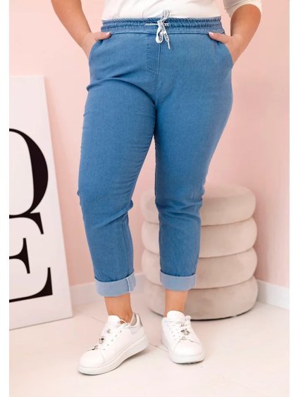 Světle modré dámské plus size džíny s elastickým pasem