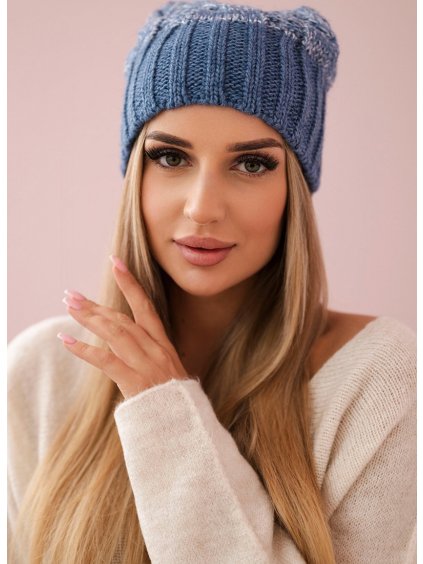 Modrá dámská zimní čepice s bambulí