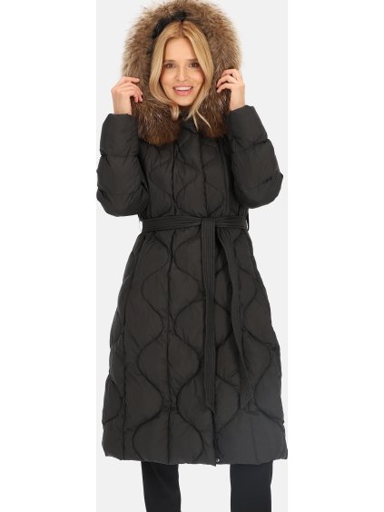 Černý dámský péřový prošívaný kabát s páskem