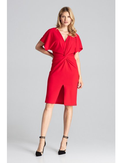 Šaty s hlubokým výstřihem