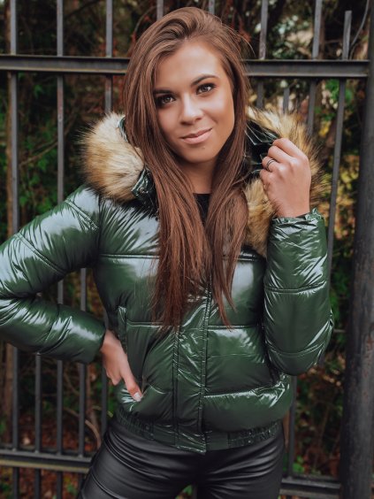 Tmavě zelená dámská krátká lesklá zimní bunda