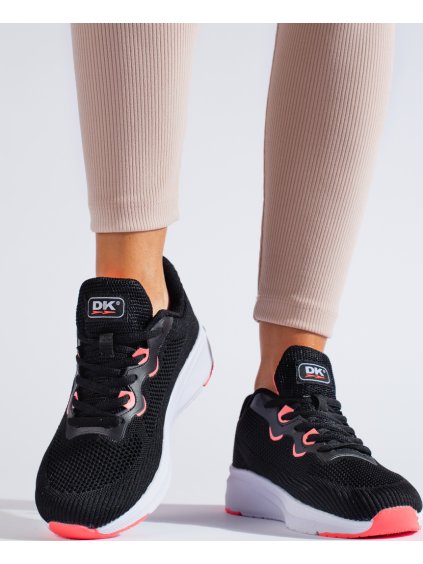 ČERNÉ SPORTOVNÍ BOTY NA PLATFORMĚ DK