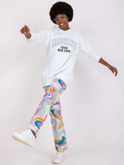 Bílá mikina Roxane s kapucí a nápisem "Brooklyn"