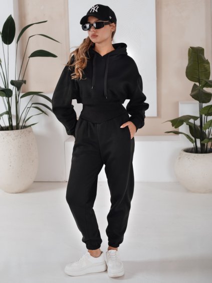 Černá  teplákovka SERINE s "crop" mikinou