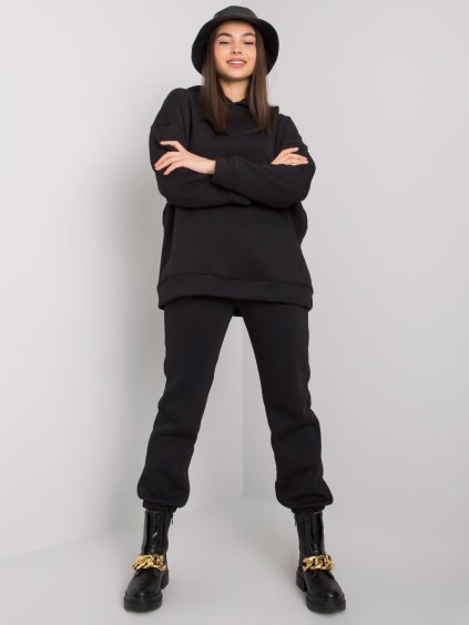 Černý teplákový komplet