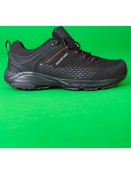 Pánské černé trekové boty na silné podrážce