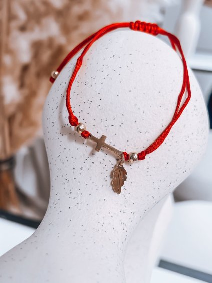 Červený náramek HEARTBEAT s křížkem a peříčkem