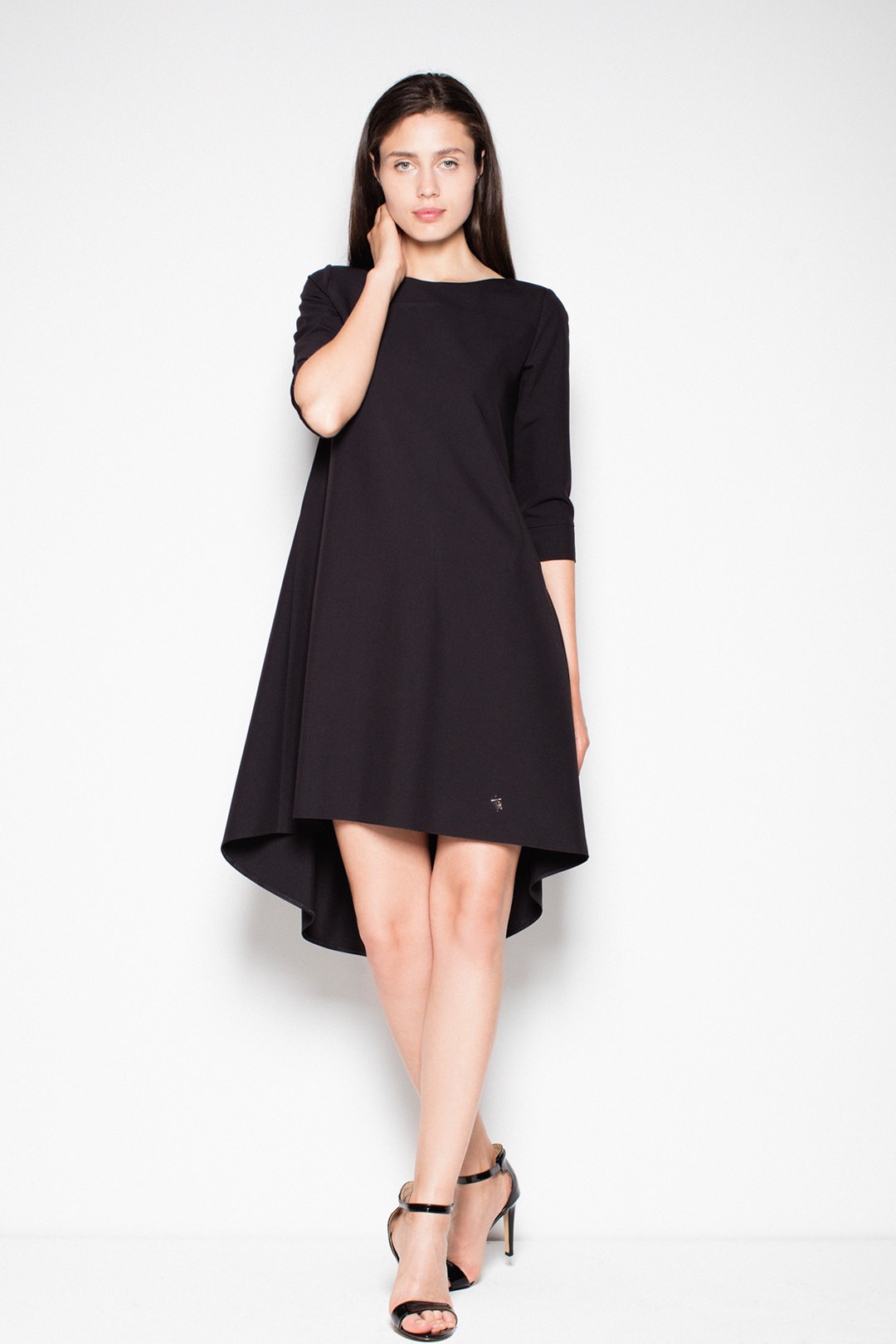Černé šaty s asymetrickou sukní VT073 Black Velikost: S