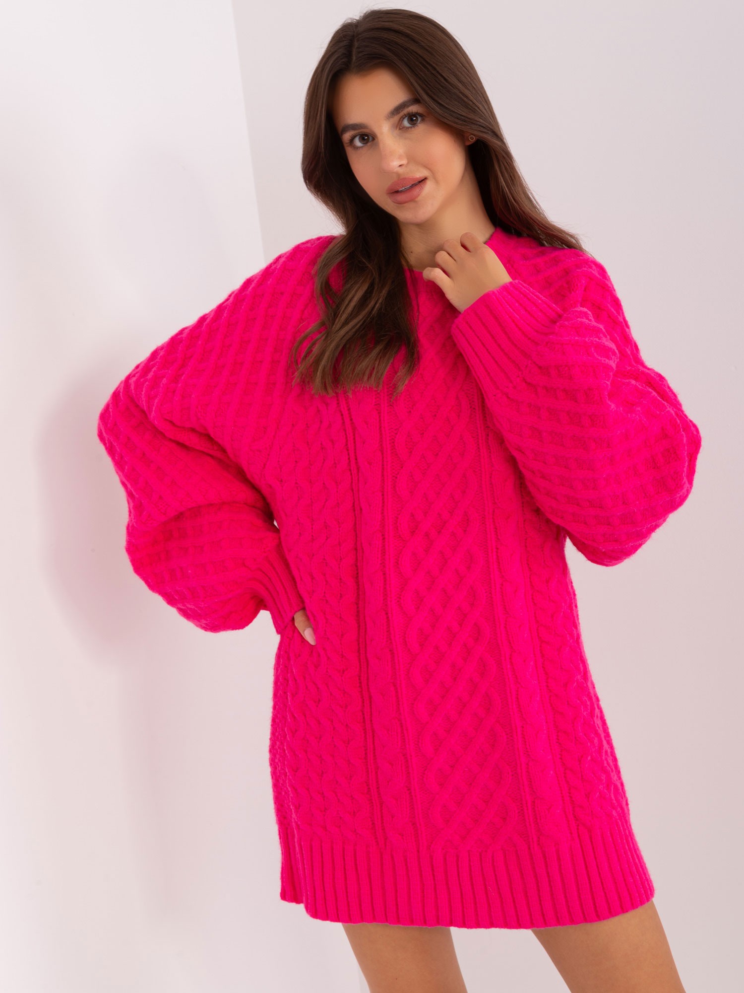 TMAVĚ RŮŽOVÉ PLETENÉ ŠATY -AT-SW-2367-2.64P-FUCHSIA Velikost: ONE SIZE