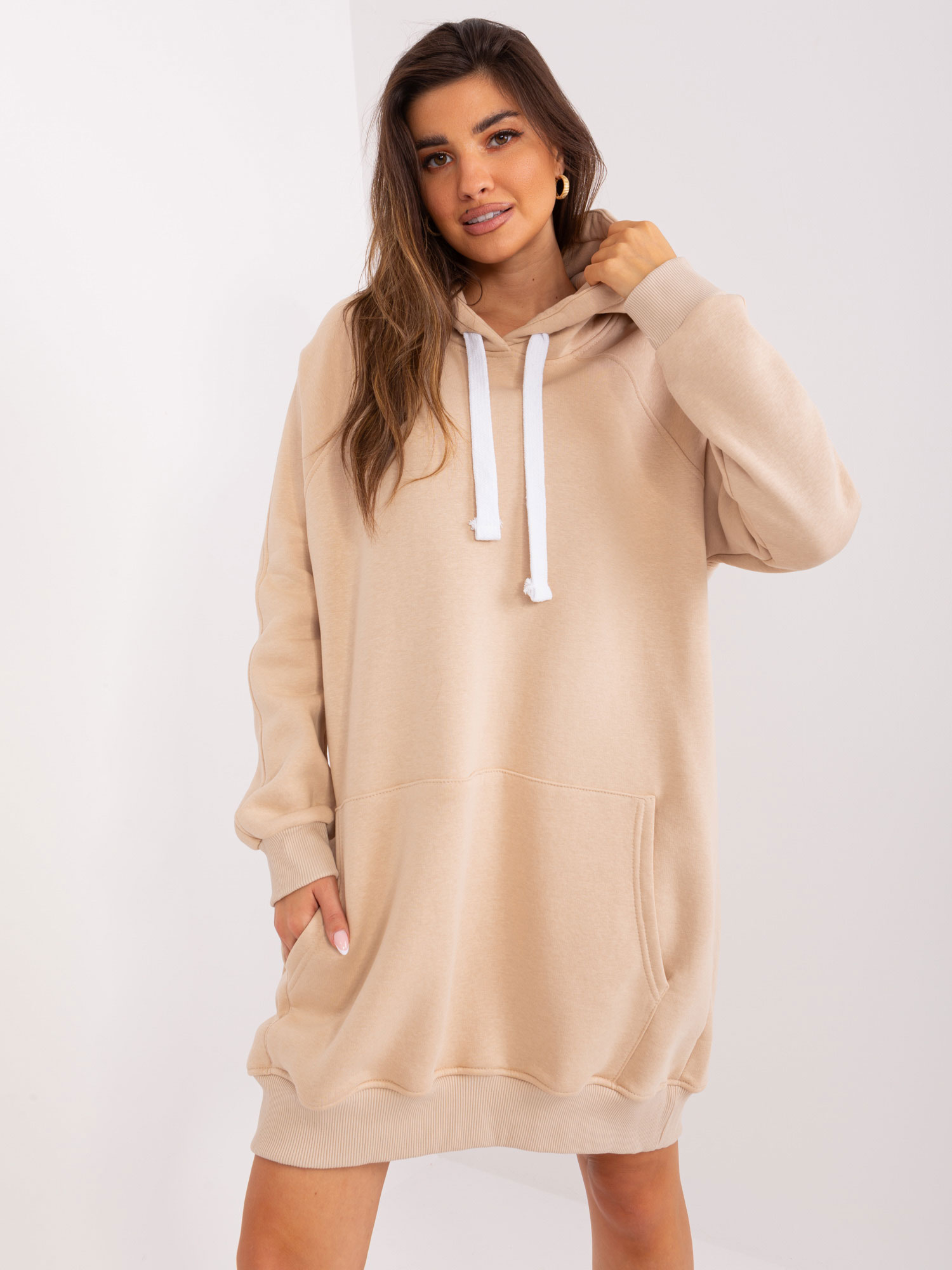 SVĚTLE BÉŽOVÁ DLOUHÁ MIKINA EM-BL-704.99P-BEIGE Velikost: ONE SIZE