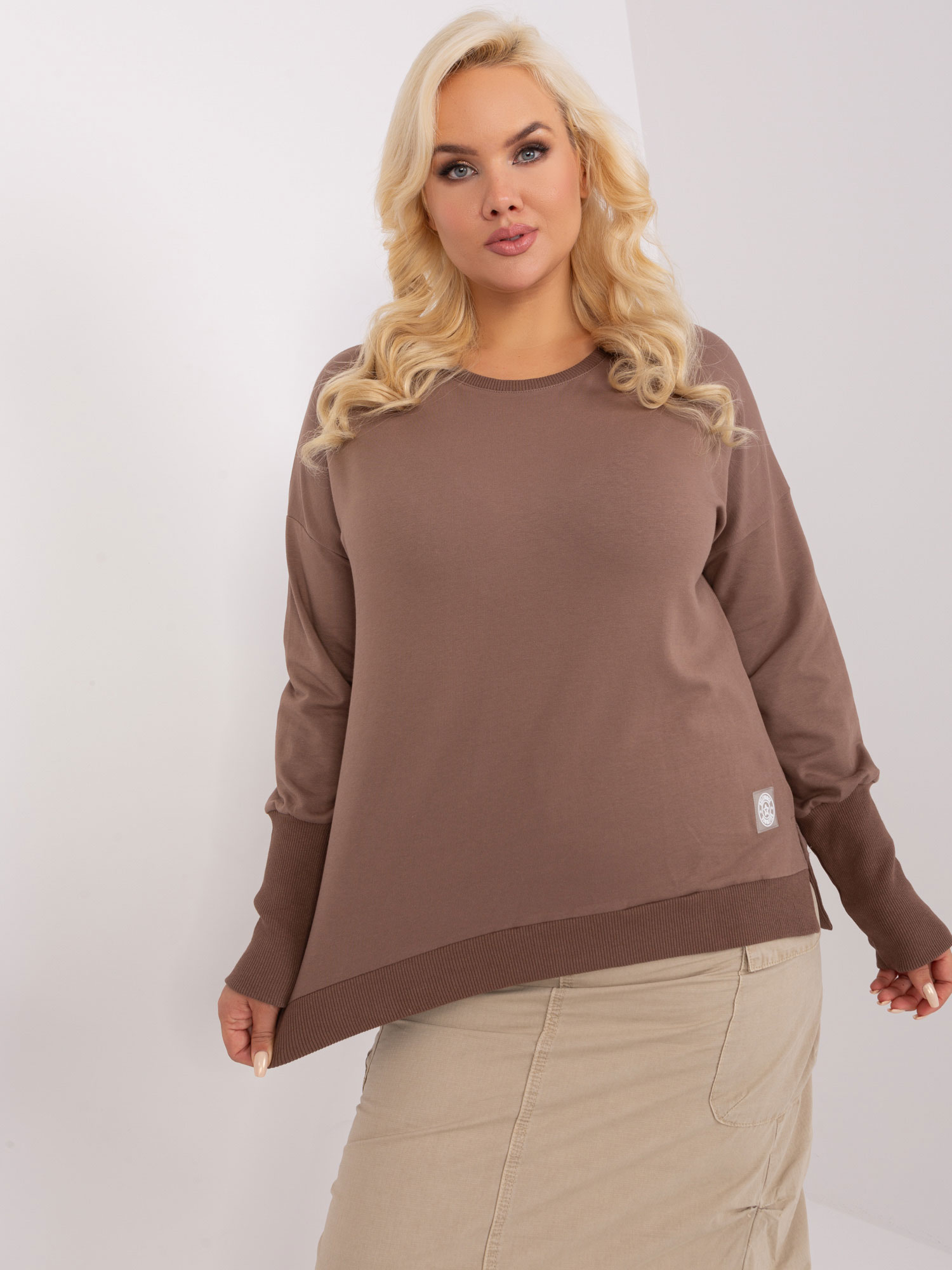 HNĚDÁ TENKÁ MIKINA RV-BZ-9144.37-BROWN Velikost: ONE SIZE