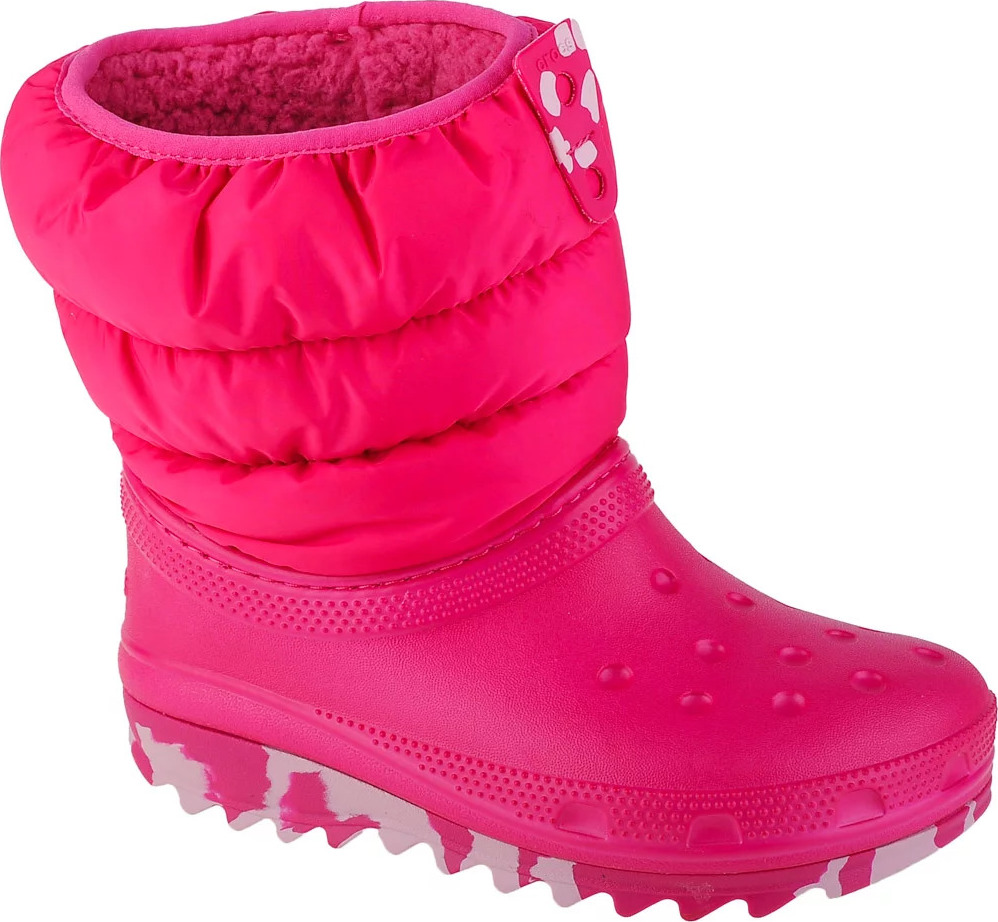 Tmavě růžové sněhule Crocs Classic Neo Puff Boot Kids
