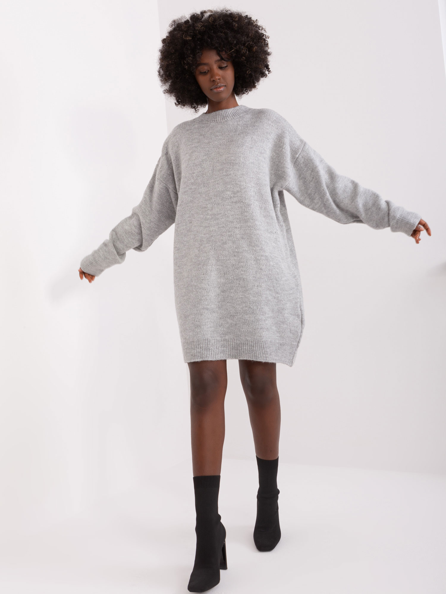 Světle šedé svetrové šaty LC-SK-0568.01P-grey Velikost: ONE SIZE