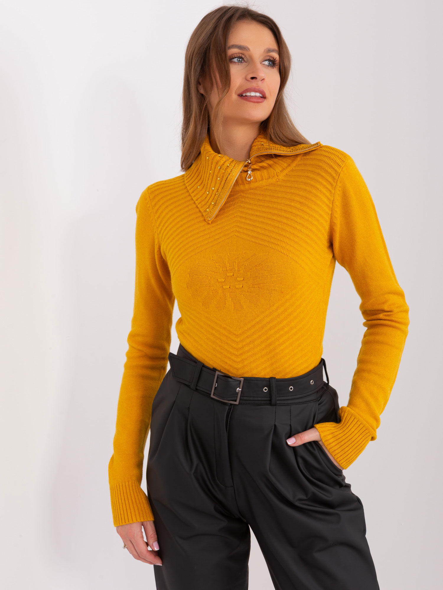 Hořčicový svetr s rolákem na zip PM-SW-R3634.99-dark yellow Velikost: L/XL